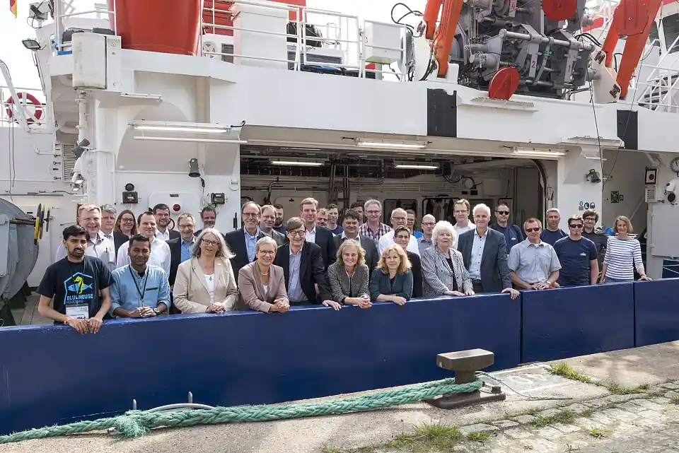 Teilnehmende des AWI-Kuratoriums