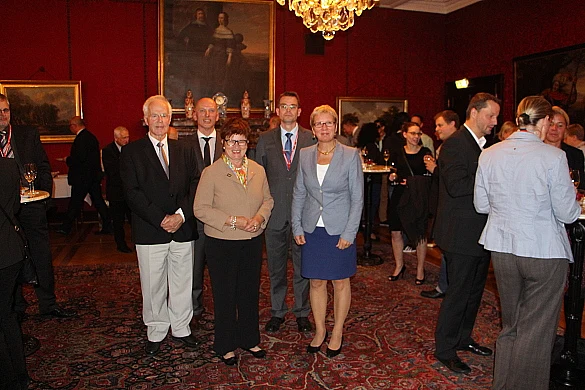 Prof. Karl Potthast (ehemaliger Rektor der Hochschule), Prof. Slawomir Smolen (Hochschule Bremen), Prof. Karin Luckey (Rektorin der Hochschule), Prof. Jacek Kropiwnicki (Politechnika Gdanska), Wissenschaftssenatorin Prof. Dr. Eva Quante-Brandt (v.l.n.r.)