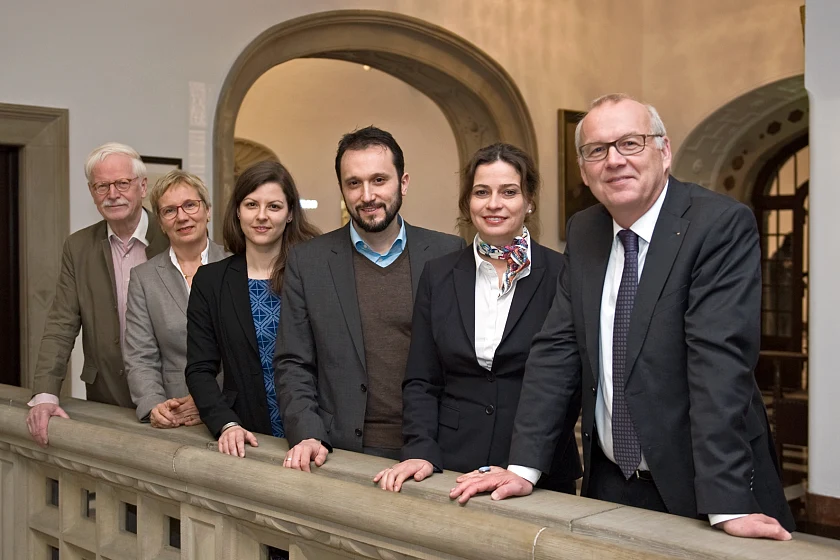 v.l.n.r.: Vorsitzender der "unifreunde" Bengt Beutler, Wissenschaftssenatorin Eva Quante-Brandt, neuberufene Professorin an der Uni Bremen Sara Hofmann und neu berufener Professor an der Jacobs University Yilmaz Uygun, Präsidentin der Jacobs University Katja Windt und Rektor der Uni Bremen Bernd Scholz-Reiter