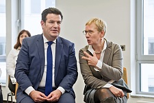 Hubertus Heil, Bundesminister für Arbeit und Soziales und Eva Quante-Brandt, Senatorin für Wissenschaft, Gesundheit und Verbraucherschutz
