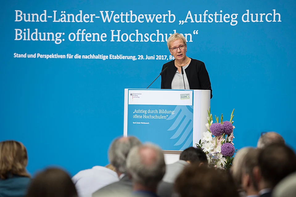 Senatorin Eva Quante-Brandt, Vorsitzende der GWK, während ihrer Rede