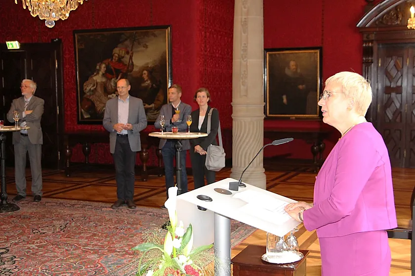 Wissenschaftssenatorin Eva Quante-Brandt heißt neuberufene Professorinnen und Professoren der Hochschulen im Land Bremen willkommen.