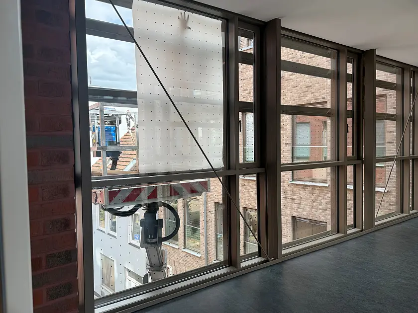 Die Folie wird angebracht