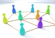 Ein Liniennetz mit Spielfiguren